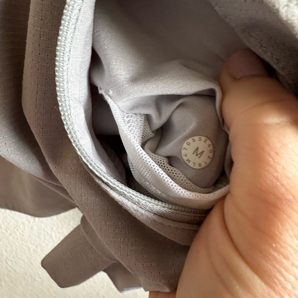 Lululemon Jacket Airing Easy Bomber Mens Small M Gray Full Zip Swift Mesh - Picture 9 of 9